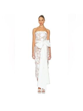 ELLIATT Lynette Floral Appliqué Dress